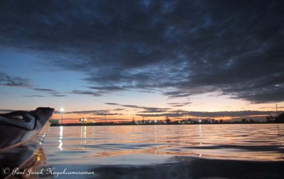 6.18am: The Shimmy Sunrise - Newcastle. The light refraction was amazing. This is 40 minutes before the scheduled sunrise.... Unreal!