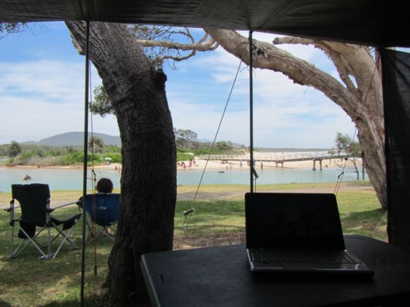 OH Yeah ....Now this is the best office space.