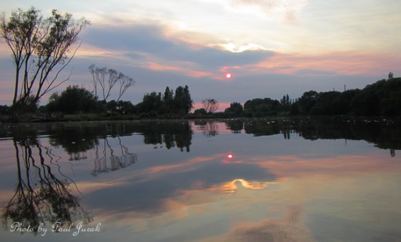 Gorgeous hues ...trying to burn through the haze. 