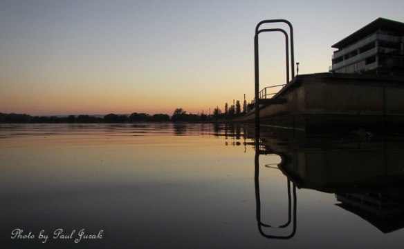 6.05am: I knew  'Foreshore' that the morning was going to evolve into something nice.